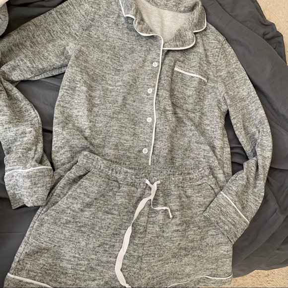 Pajama Set - Picture 1 of 2